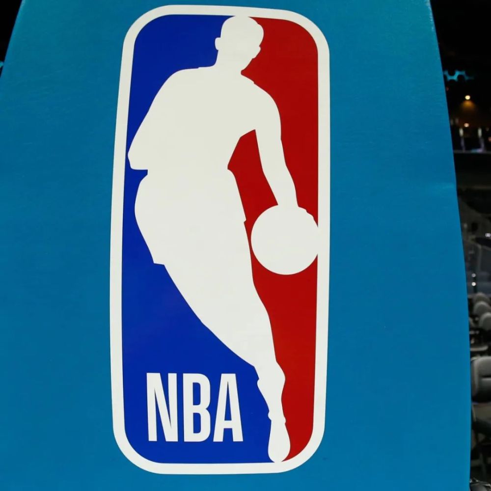 NBA季后赛展望：东部、西部首轮对阵（NBA季后赛前瞻：东西部首轮对决一览）