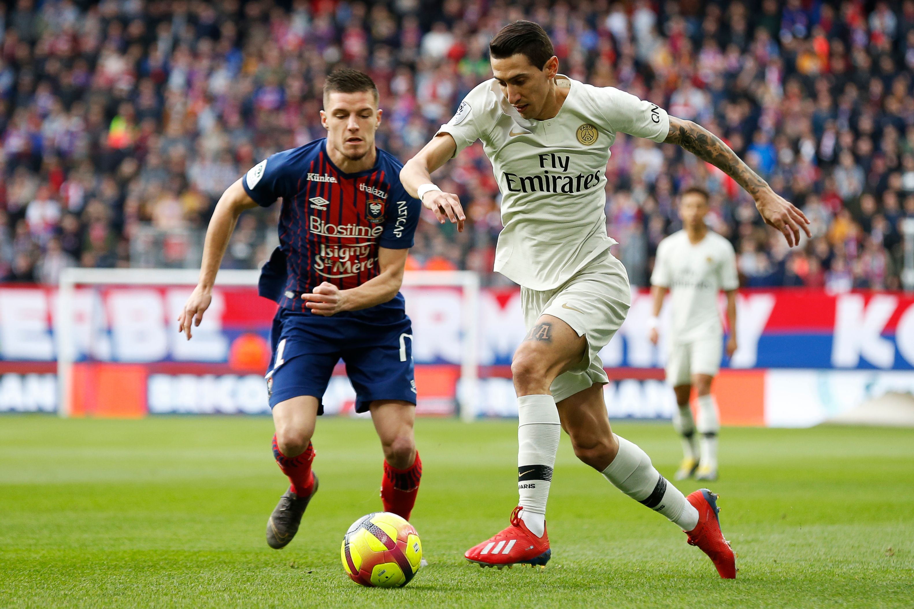 朱利亚诺谈单场最佳：这是我第一个奖杯，被认可让我特别高兴（朱利亚诺谈当选全场最佳：首座奖杯到手，获认可令我格外开心）