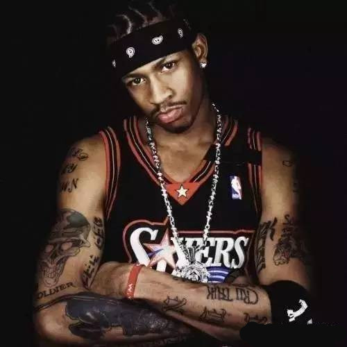 国安备战足协杯决赛，法比奥入选，韩佳奇随队助战，球队士气高昂。（国安剑指足协杯决赛：法比奥入列，韩佳奇随队压阵，士气如虹）