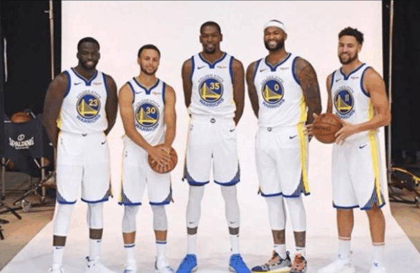 夸梅：NBA要榨干詹姆斯的价值 找到下个联盟门面前绝不会让他退役（夸梅：找到下任联盟门面前，NBA会把詹姆斯的价值压榨到底，绝不让他退役）