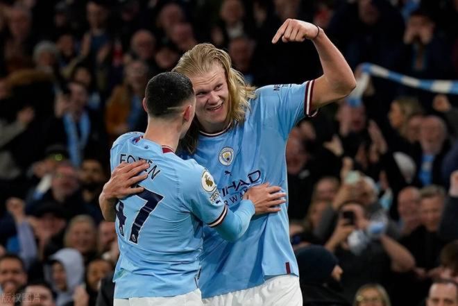 40岁后单场25+5+5场次詹姆斯达16次，历史断档第一（詹姆斯40岁后已16次砍下25+5+5，历史断档第一）