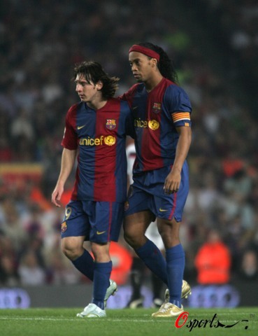 佩林：斯帕莱蒂正努力在技术层面带来新的概念，他非常细致（佩林：斯帕莱蒂致力在技战术层面引入新理念，做事极其细致）