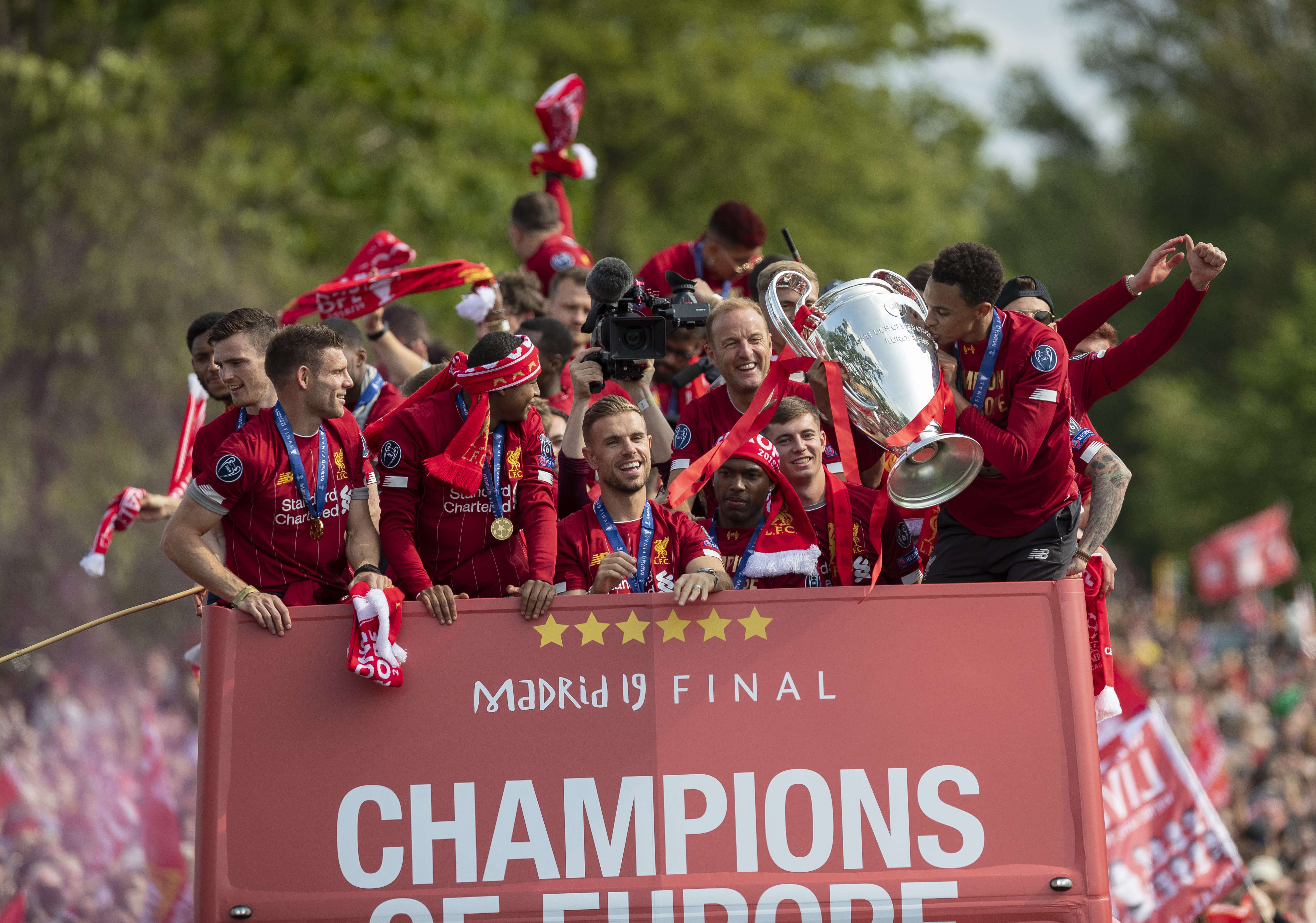 赛季0出场，米体：国米中卫帕拉西奥斯再次受伤，将缺阵几周（赛季至今未登场，米体：国米中卫帕拉西奥斯再伤，预计伤停数周）