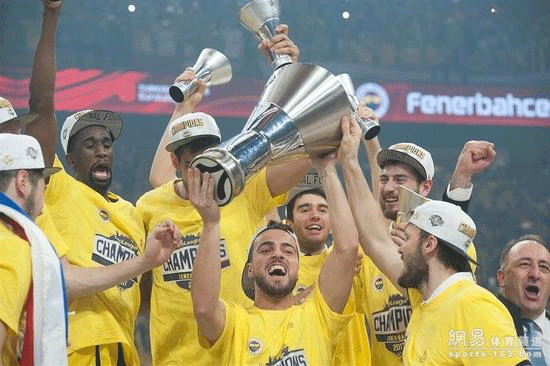 阿莱格里：明天肯定有人需要恢复，但替补的球员必须提供帮助（阿莱格里：明天肯定有人休整，替补必须顶上）