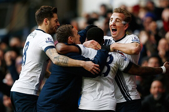 球队展现出色对抗性，唐斯强调身体对抗的重要性（球队对抗能力出众，唐斯称身体对抗至关重要）