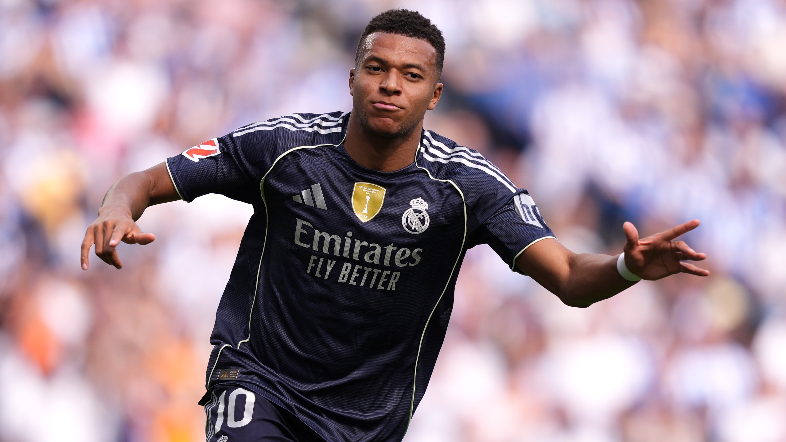 穆勒：孔帕尼的工作非常出色，本赛季观看拜仁比赛是种享受（穆勒盛赞孔帕尼：本季拜仁踢得赏心悦目）