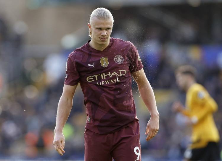 亚洲第一门将？陈威4项数据高居亚冠第一：国门最佳接班人！（陈威亚冠四项领跑，被誉为国门最佳接班人：亚洲第一门将在望？）