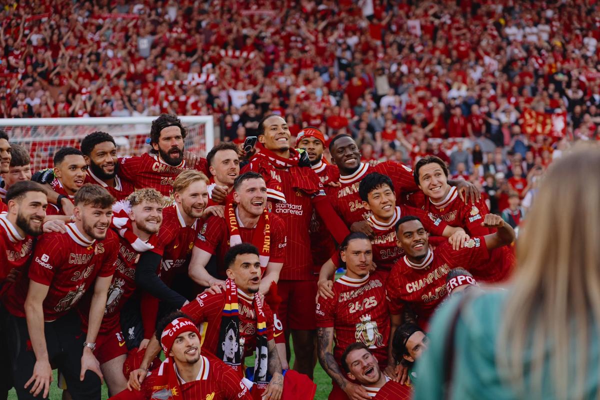 赫内斯：明年目标是德甲冠军；已准备庆祝活动？我们不想傲慢（赫内斯：明年剑指德甲冠军；被问庆祝是否已准备——不，我们不想显得傲慢）