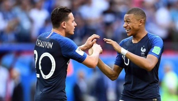 火箭近期输球主要责任在于申京，毕竟火箭现在球队核心是他而不是杜兰特！（火箭最近的失利主要归咎于申京，毕竟现阶段球队核心是他而非杜兰特）