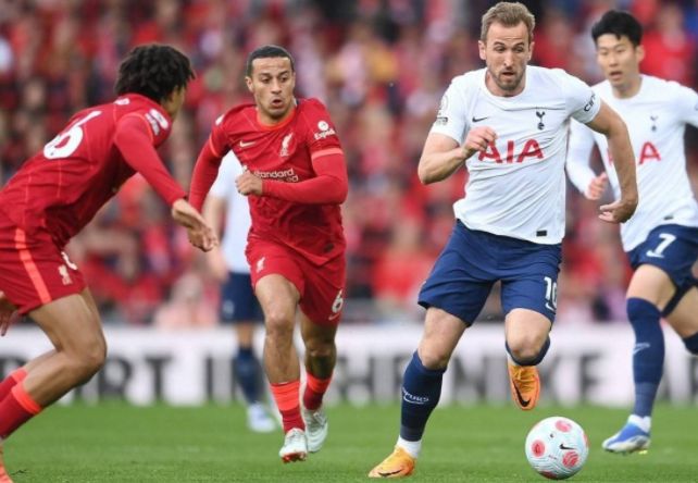 率队夺冠后，梅西蝉联美职联年度MVP（夺冠加身，梅西连续两年荣膺美职联年度MVP）