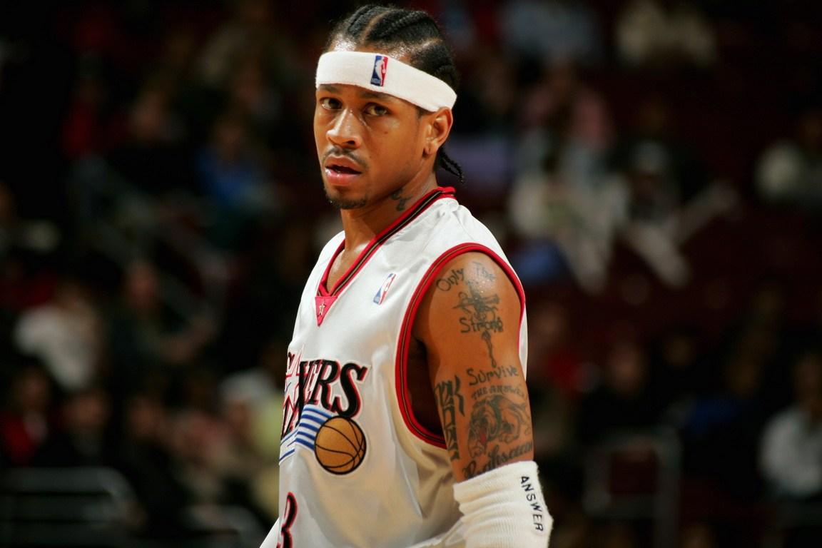 皇马vs曼城：罗德里戈、维尼修斯首发，哈兰德、多库出战（皇马对阵曼城：罗德里戈、维尼修斯先发，哈兰德、多库登场）