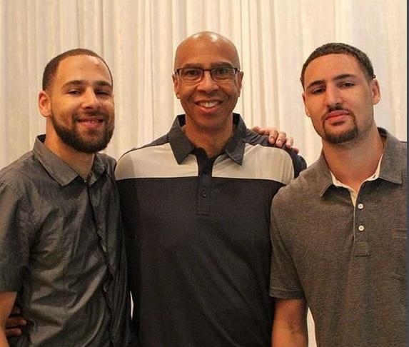 克林根在比赛中闪耀表现，单场贡献全面数据（克林根大放异彩，单场数据全面开花）