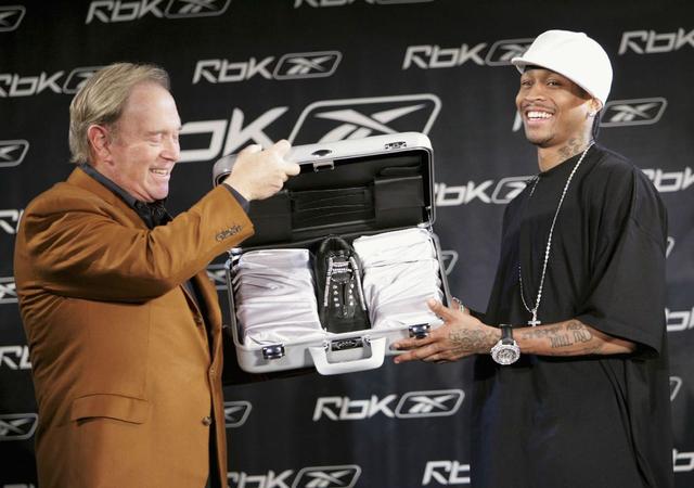 国安与河南合拍足协杯决赛宣传片：在传统足球赛中加入福瑞（国安与河南联合发布足协杯决赛宣传片：为传统足球赛注入福瑞）