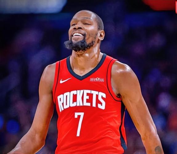 米利唐：对自己在右后卫的发挥很满意；巴西队防守有明显进步（米利唐：右后卫发挥让我满意，巴西防守明显提升）