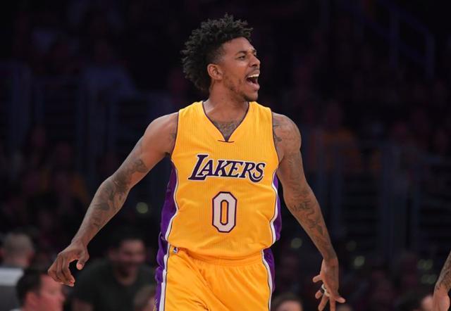 2025乒乓球混团世界杯上遭遇无情嘘声，张本智和“应视为一种荣誉”（2025年乒乓球混团世界杯遭嘘声，张本智和：应当成一种荣誉）