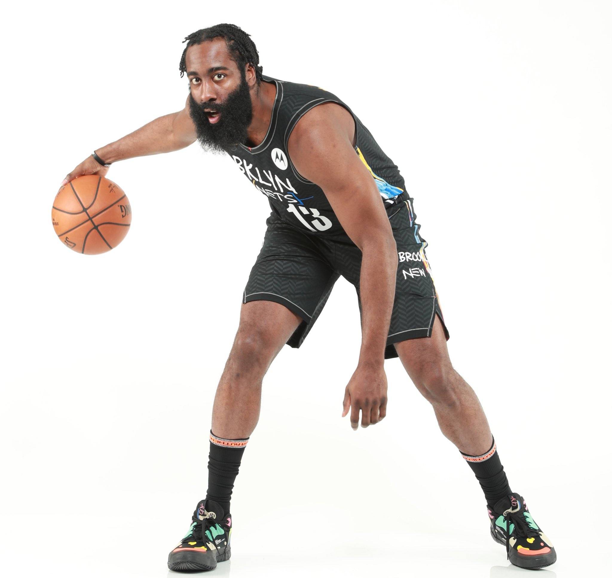 AC米兰在意大利杯1／8决赛中0-1不敌拉齐奥，终结13连胜，遭遇赛季首败。（意大利杯1／8决赛，AC米兰0-1不敌拉齐奥，13连胜止步遭遇赛季首败）